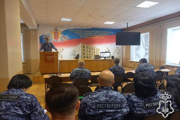 В Твери в Управлении вневедомственной охраны стартовал летний период обучения
