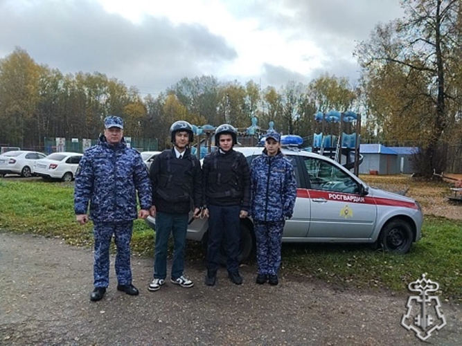 В Тверской области сотрудники вневедомственной охраны приняли участие в межведомственных мастер-классах по основам безопасности жизнедеятельности под названием «Курс на спасение».