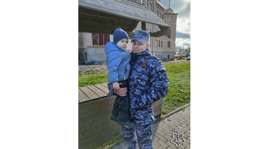 19 октября в России празднуют День отца. 