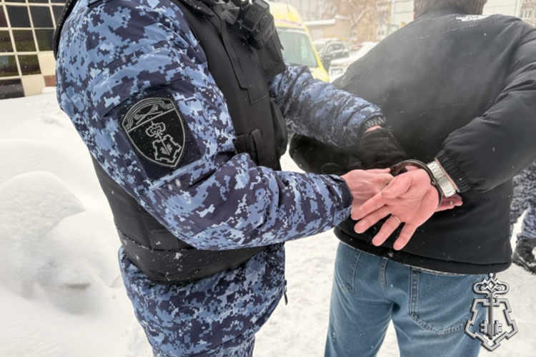 Росгвардейцы задержали мужчину, находящегося в федеральном розыске в Тверской области