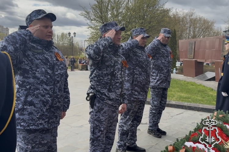 В Твери росгвардейцы приняли участие в старте Всероссийской акции «Георгиевская ленточка» 