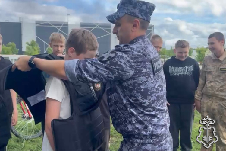 В Твери продолжается акция «Каникулы с Росгвардией»