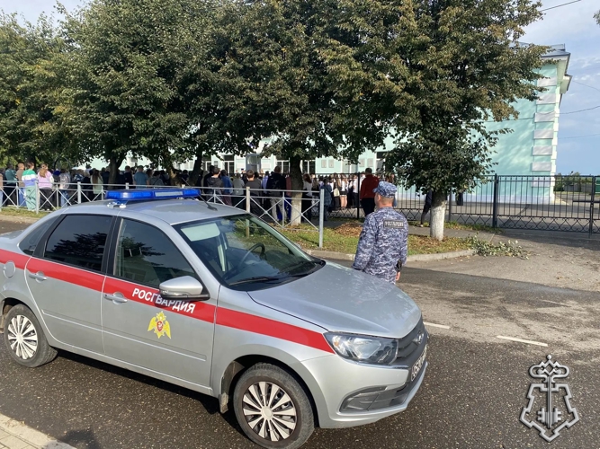 Во время празднования Дня знаний в Тверской области сотрудники Росгвардии обеспечили безопасность 