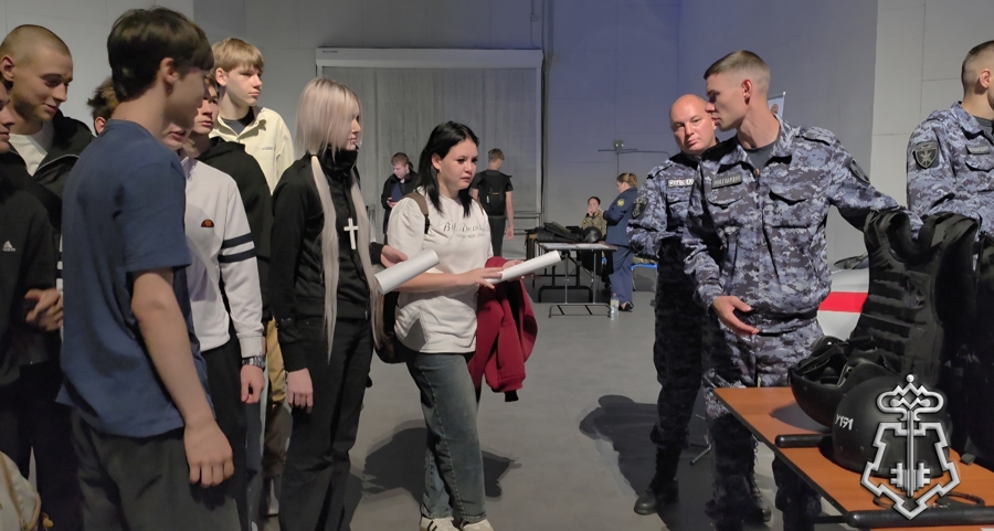 В Твери росгвардейцы приняли участие в акции «Молодежь против террора»