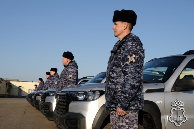 «Новый автопарк для подразделений Росгвардии в Тверском регионе: вручены ключи от восьми служебных автомобилей»