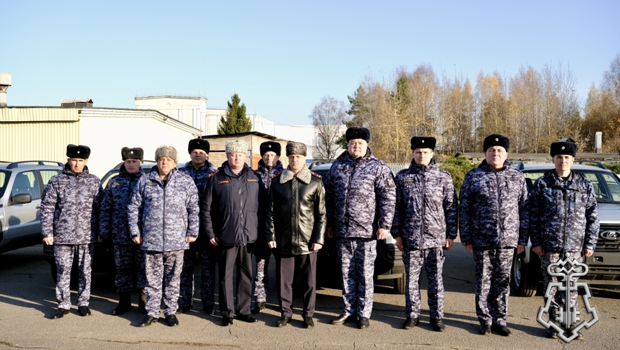 «Новый автопарк для подразделений Росгвардии в Тверском регионе: вручены ключи от восьми служебных автомобилей»